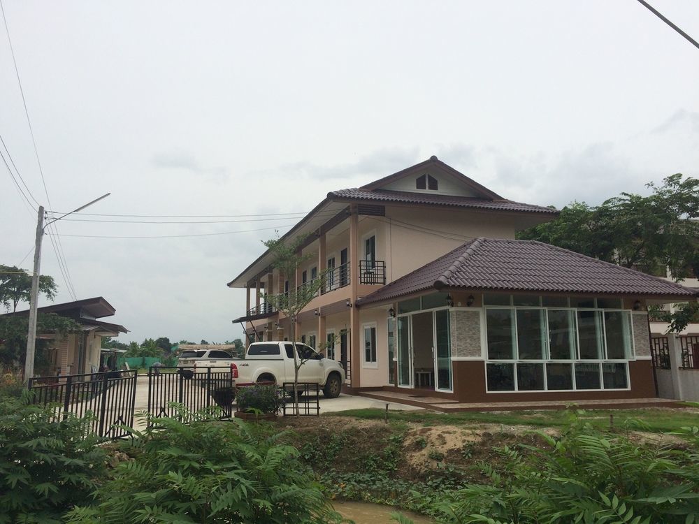 Thana Ville Resort Mae Sot Exterior photo
