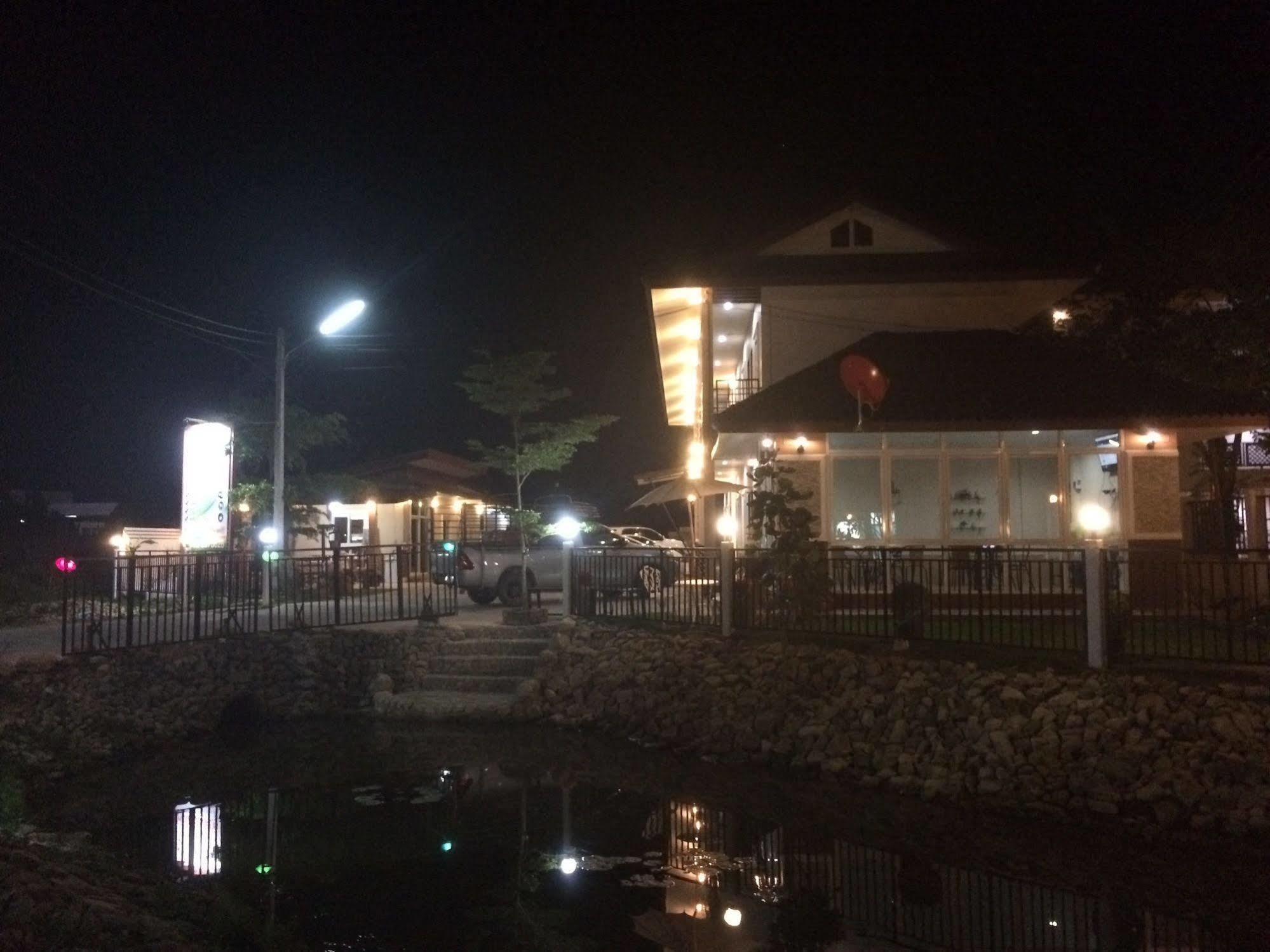 Thana Ville Resort Mae Sot Exterior photo